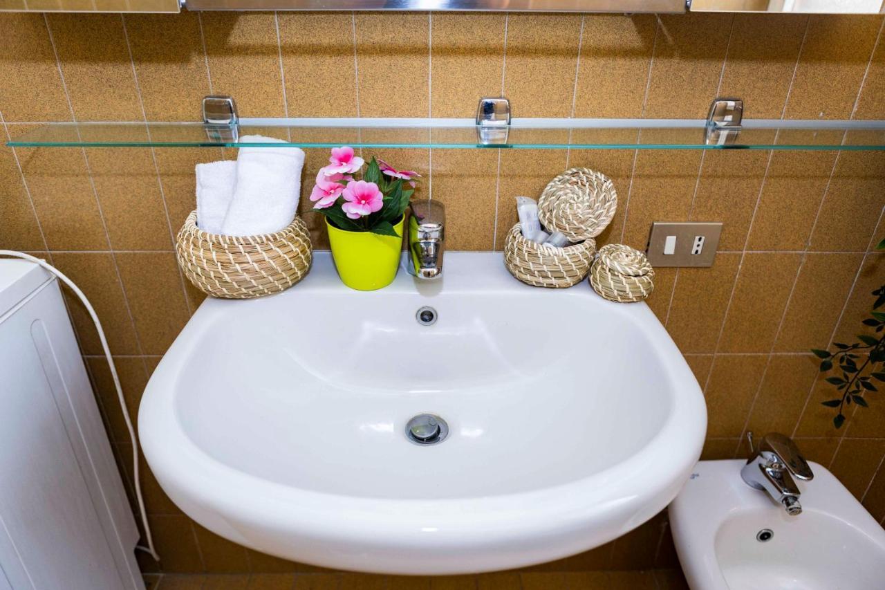 Lamarmora Charming Apartment By 101Flats Milan Luaran gambar